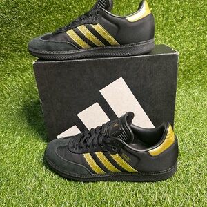 Adidas samba FMF MEXICO Black with Gold Stripes size 9 Sneakers